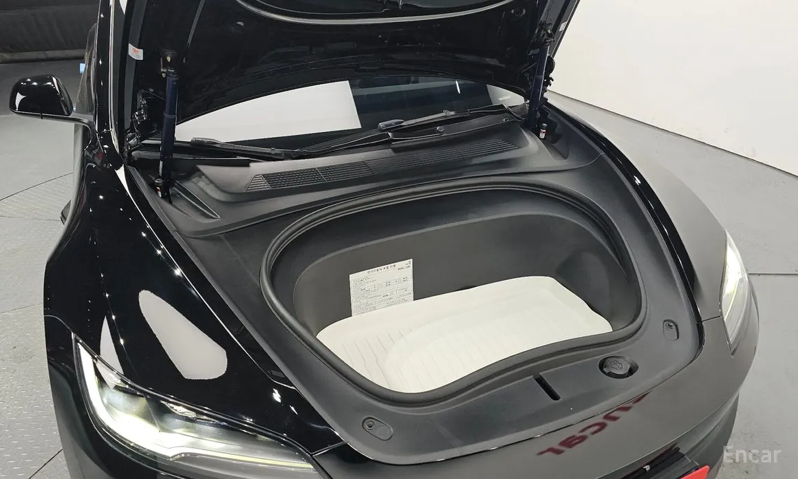 Фото 6 - Tesla Model 3