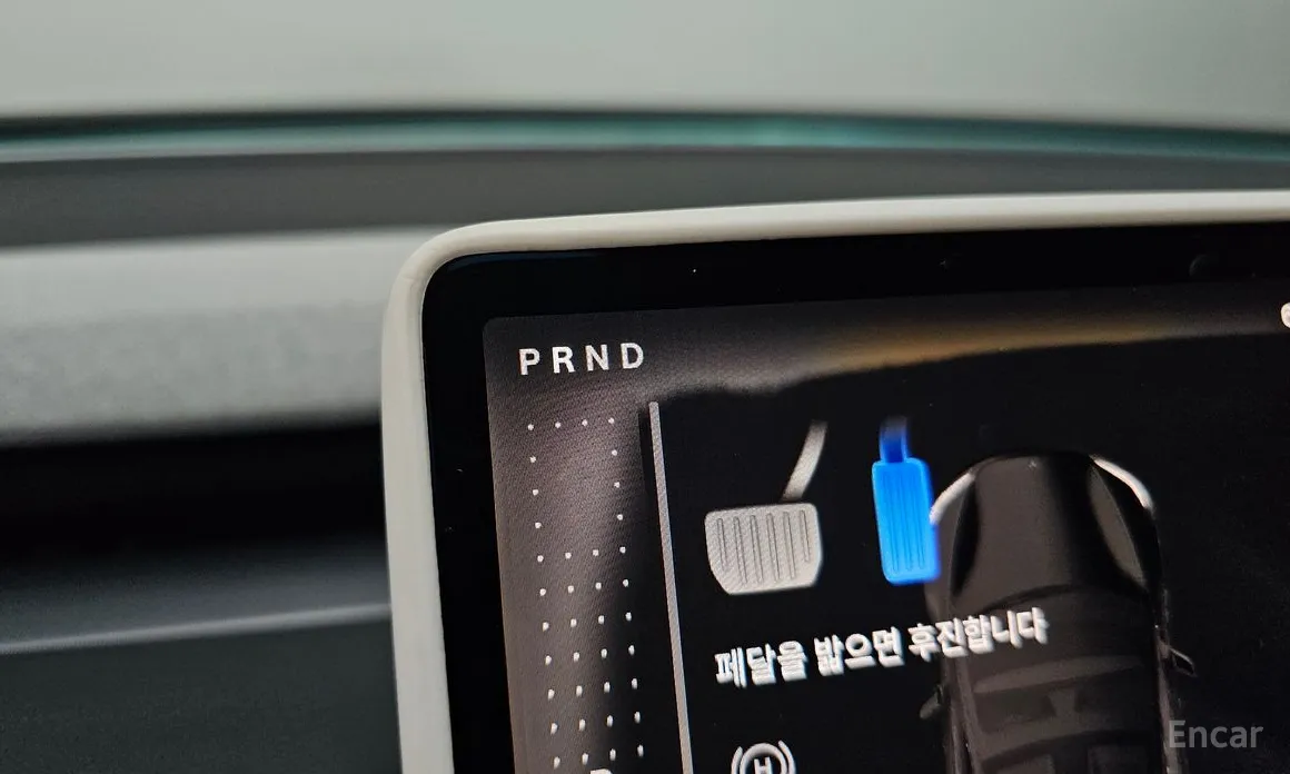 Фото 9 - Tesla Model 3