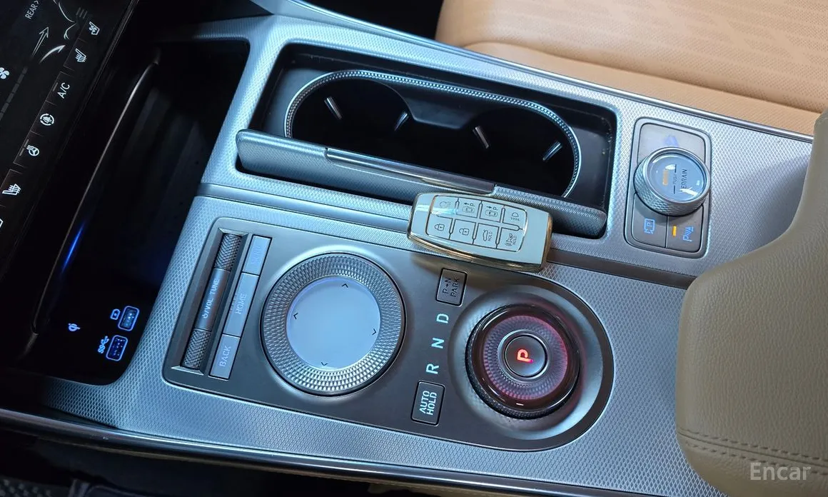 Фото 9 - Genesis GV80