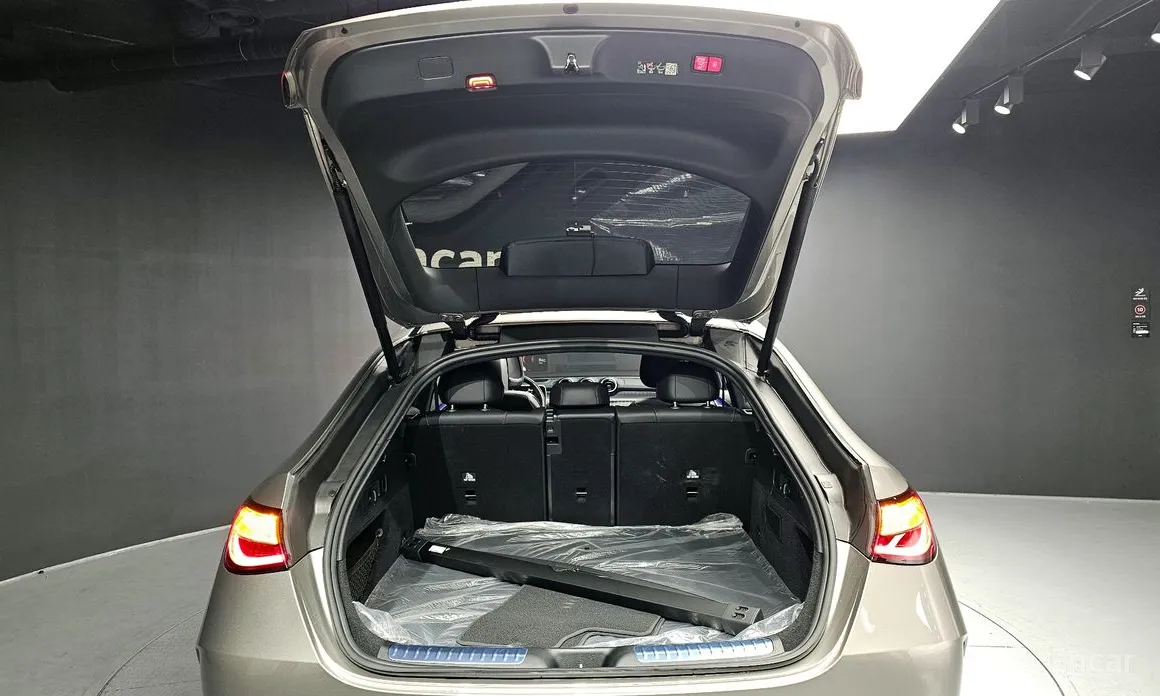 Фото 20 - Mercedes-Benz GLC-Class