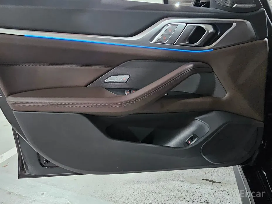 Фото 12 - BMW i4