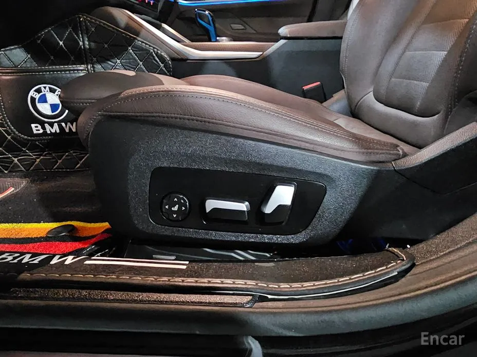 Фото 14 - BMW i4