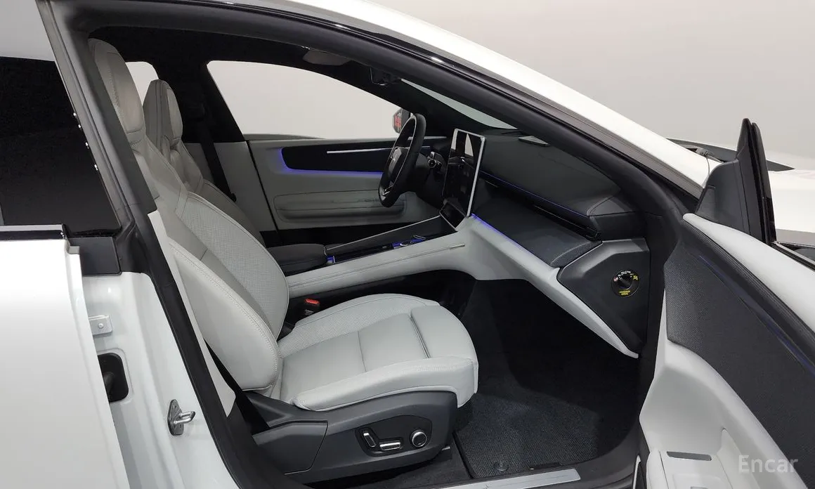 Фото 11 - Polestar 4