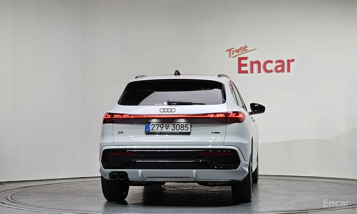 Фото 4 - Audi Q5