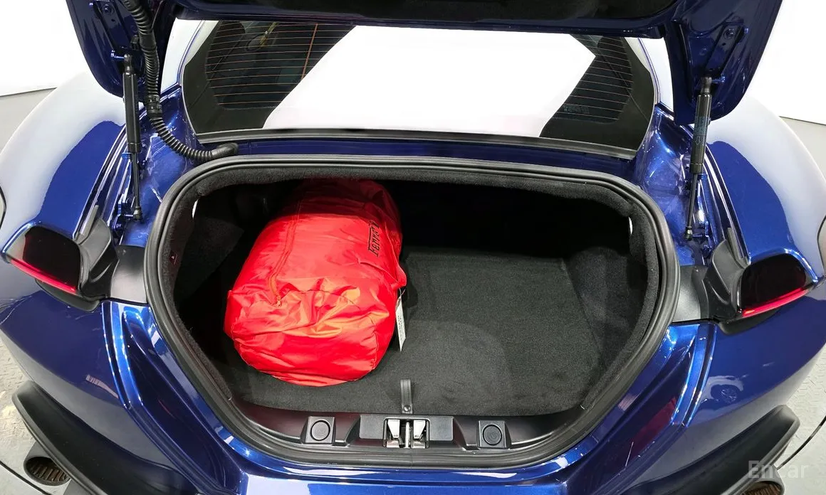 Фото 20 - Ferrari Roma