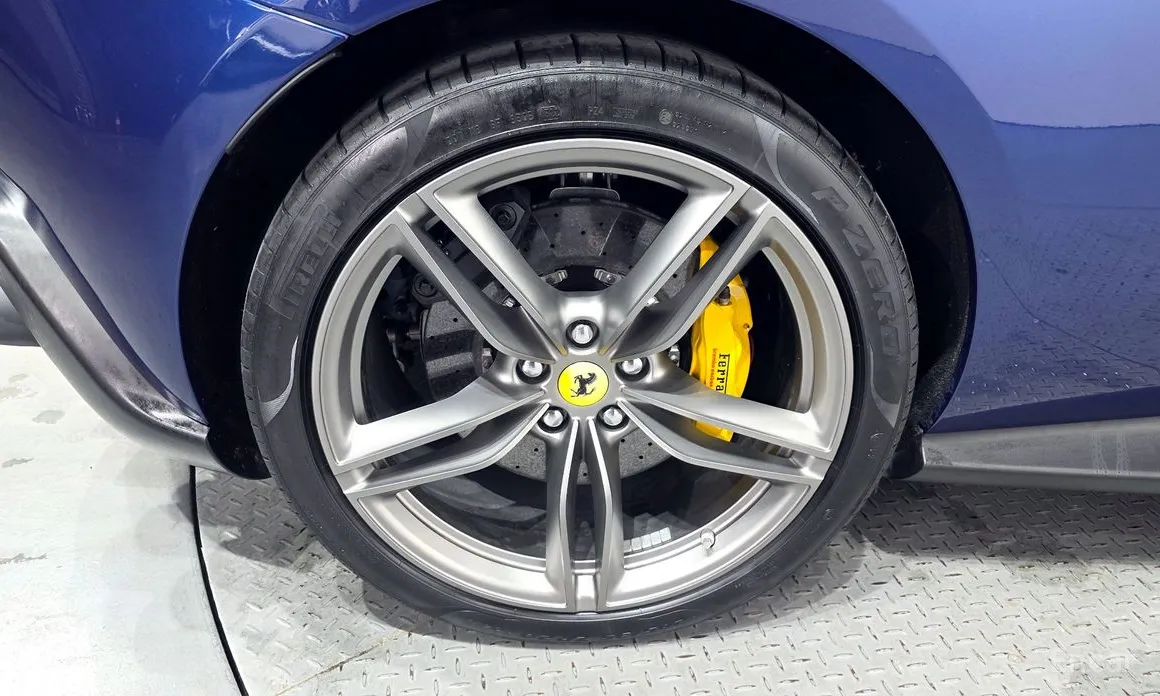 Фото 5 - Ferrari Roma