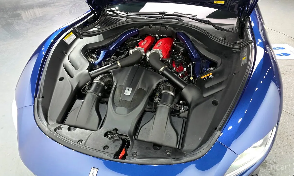 Фото 6 - Ferrari Roma