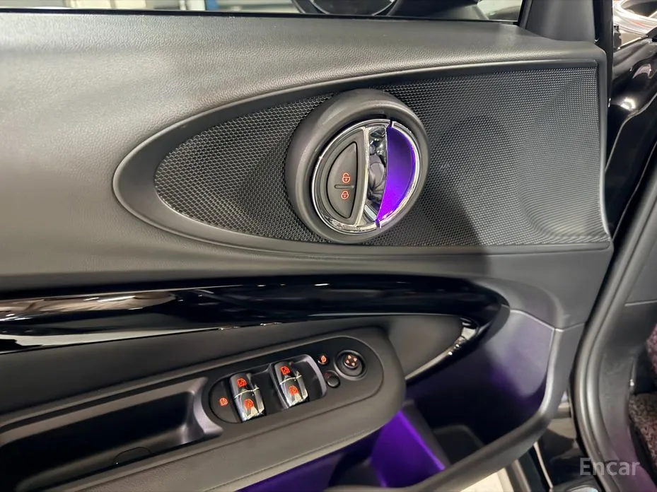 Фото 15 - Mini Clubman