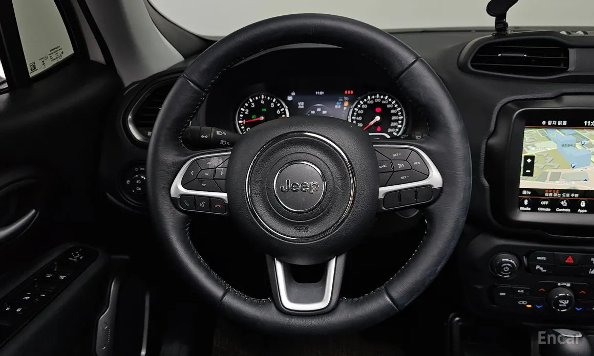 Фото 13 - Jeep Renegade