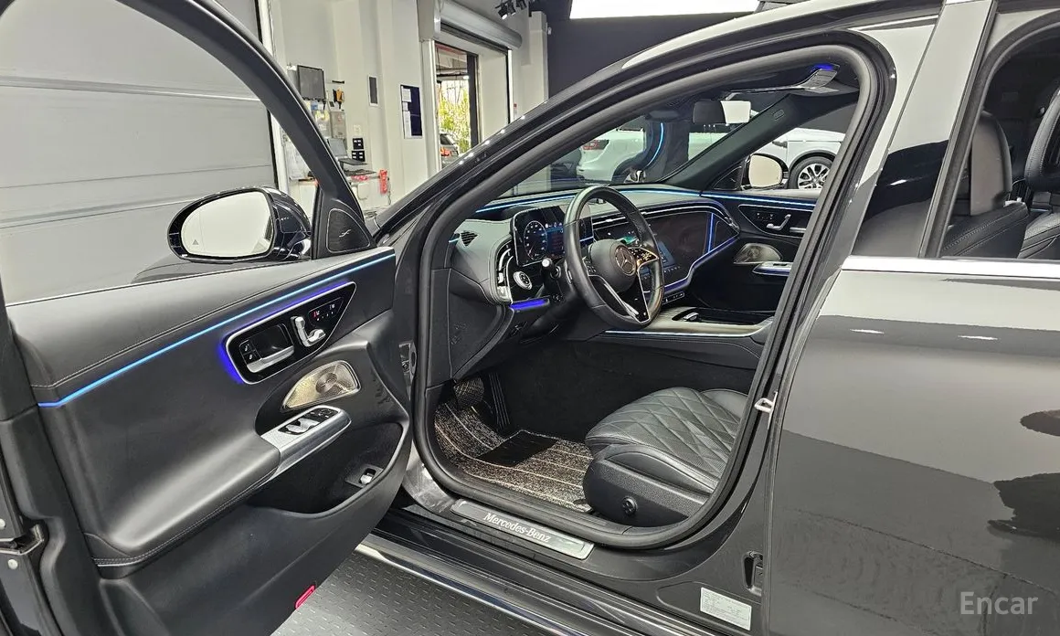 Фото 10 - Mercedes-Benz E-Class