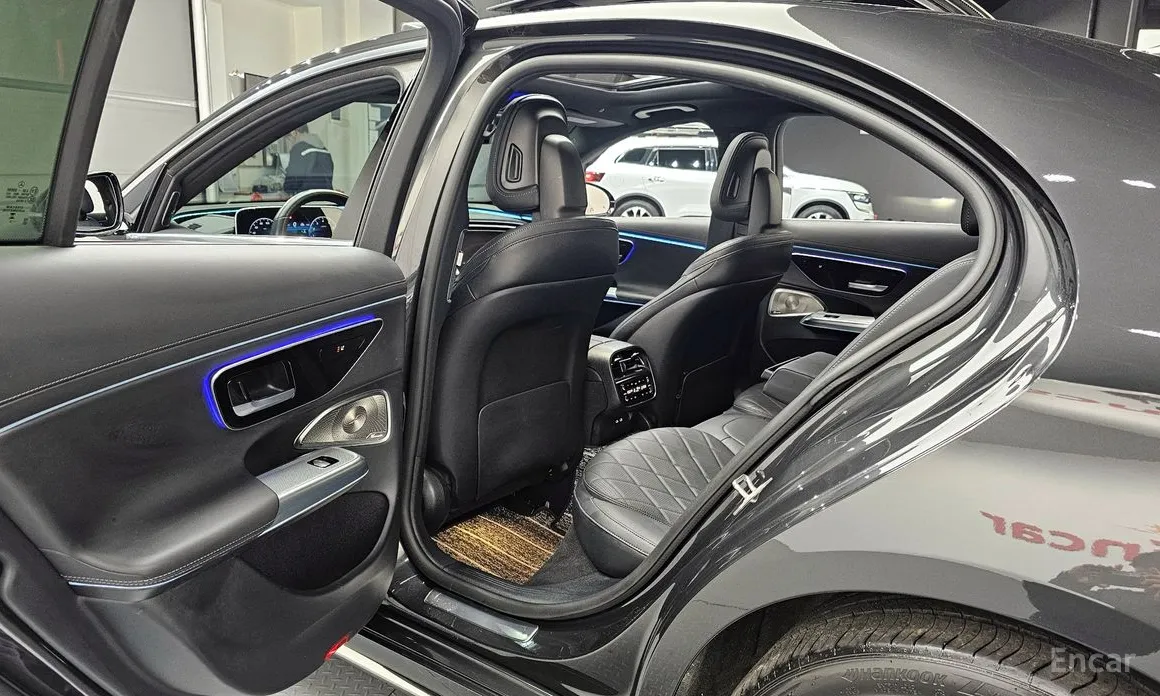 Фото 11 - Mercedes-Benz E-Class