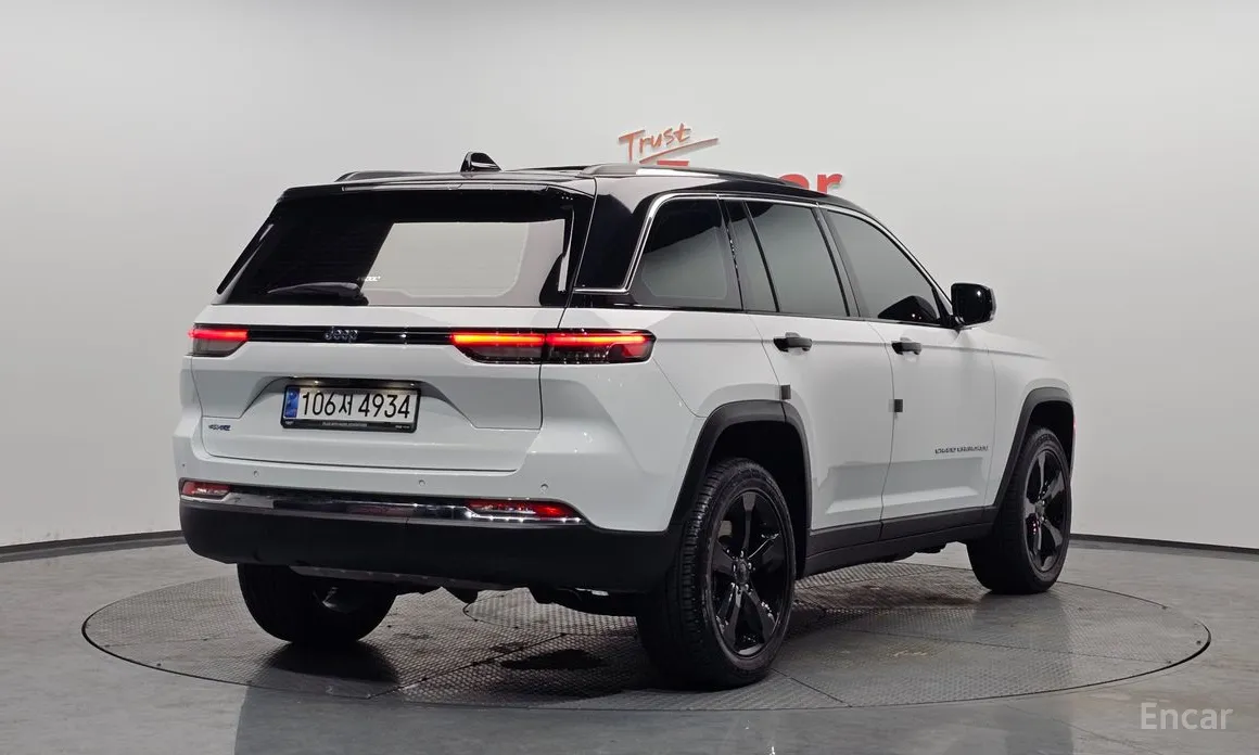 Фото 2 - Jeep Cherokee