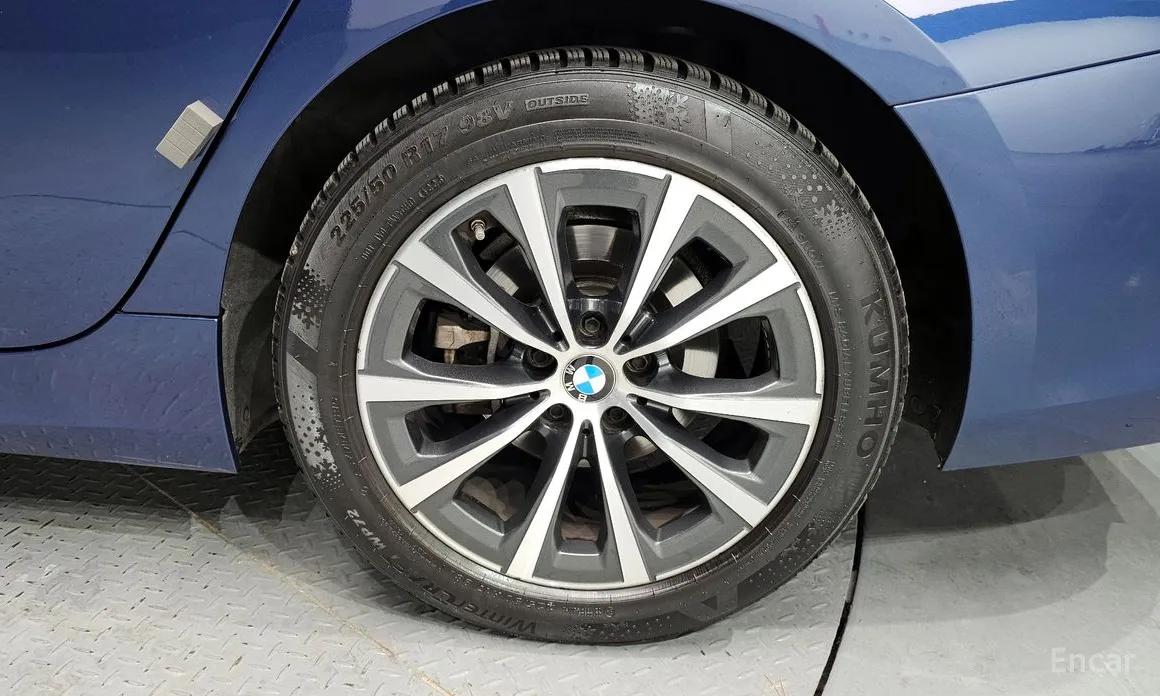 Photo 5 - BMW 3 Series