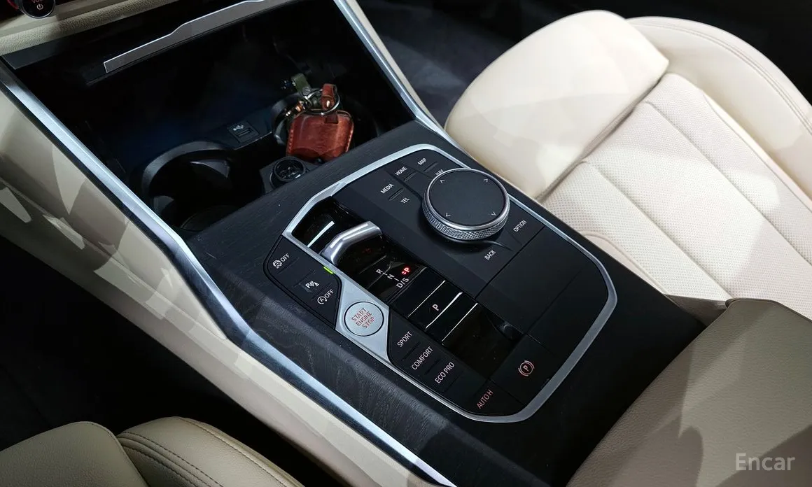 Photo 9 - BMW 3 Series