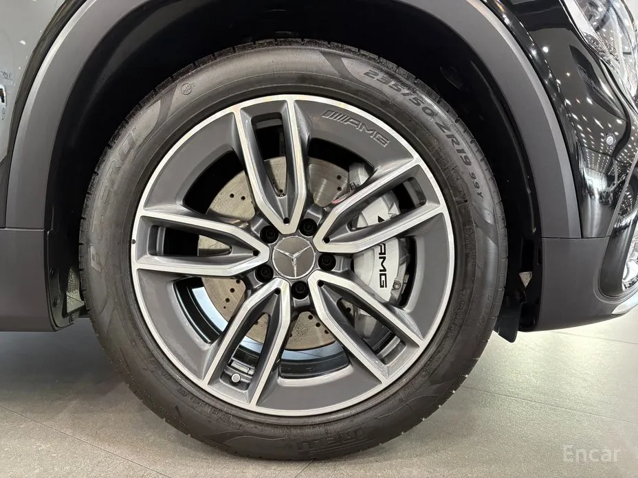 Mercedes-Benz GLB-Class 2020 AMG GLB35 4MATIC