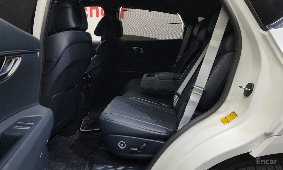 Фото 11 - Genesis GV80