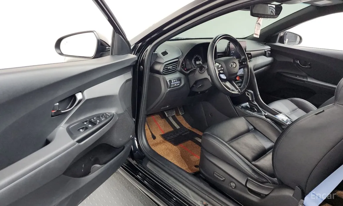 Photo 10 - Hyundai Veloster