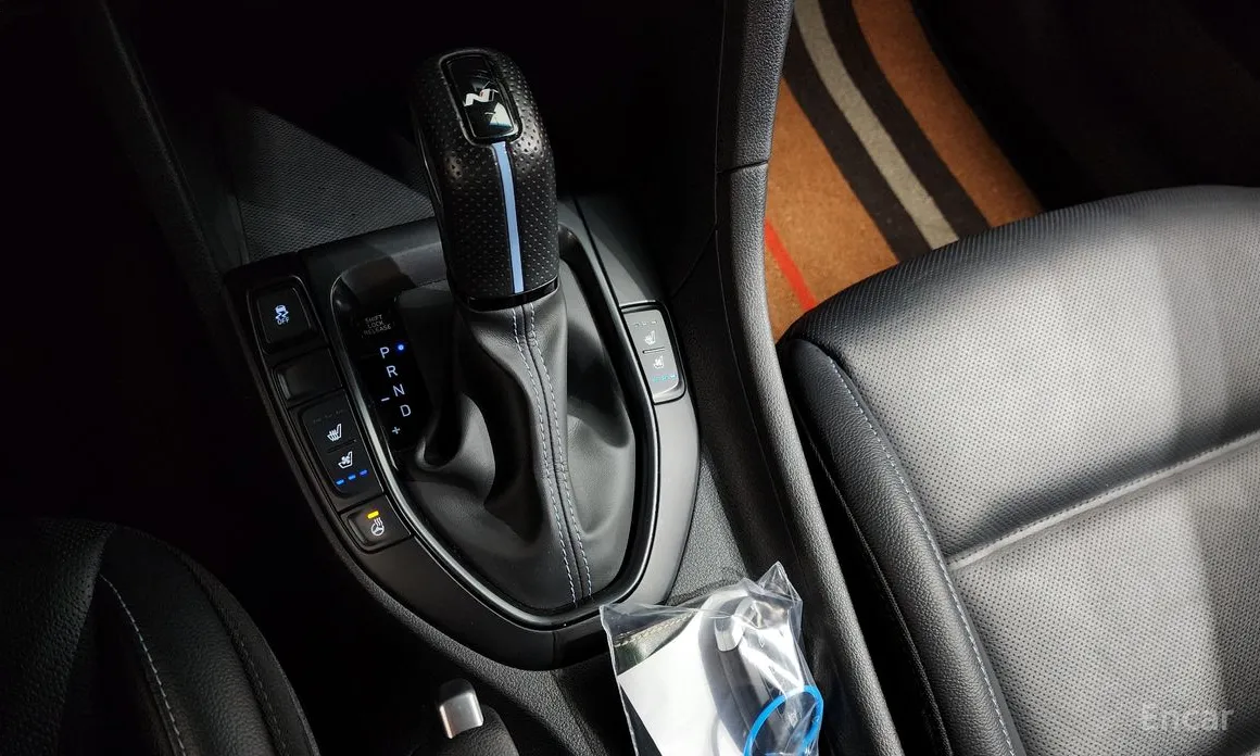 Photo 9 - Hyundai Veloster