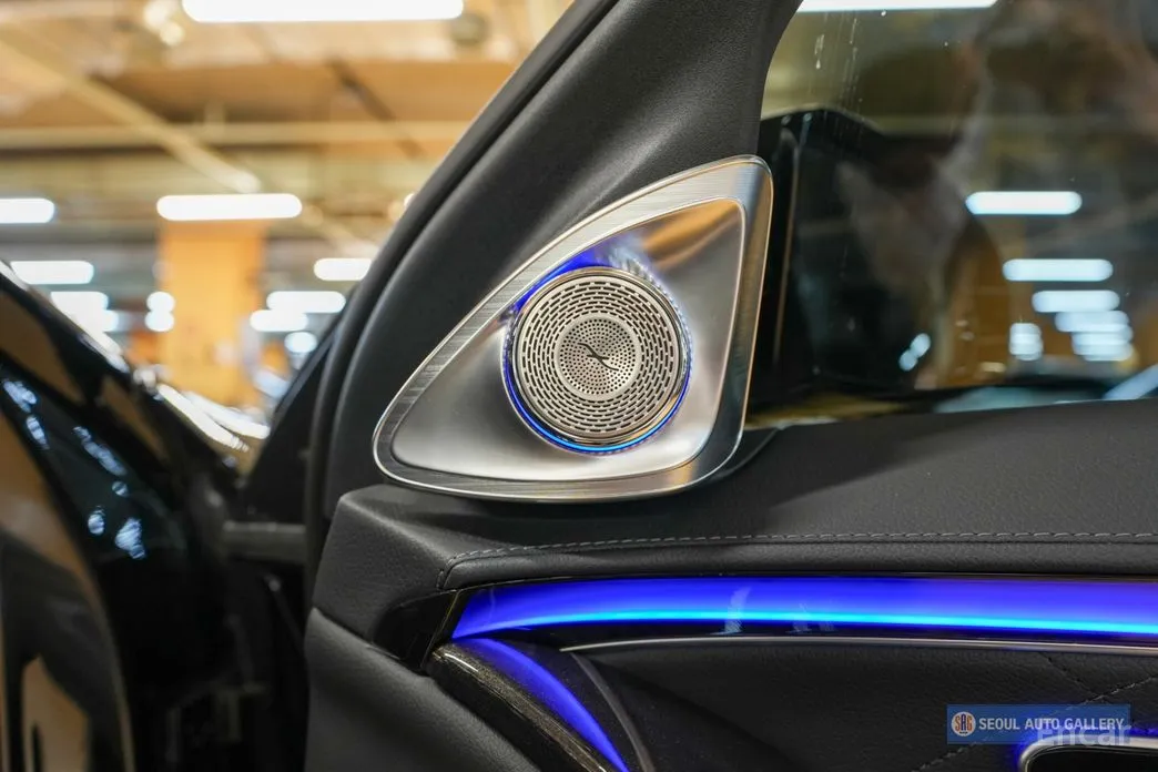 Фото 18 - Mercedes-Benz S-Class