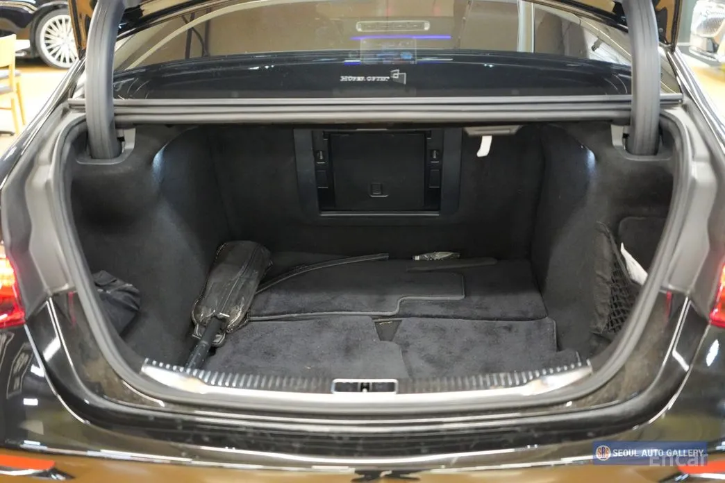 Фото 20 - Mercedes-Benz S-Class