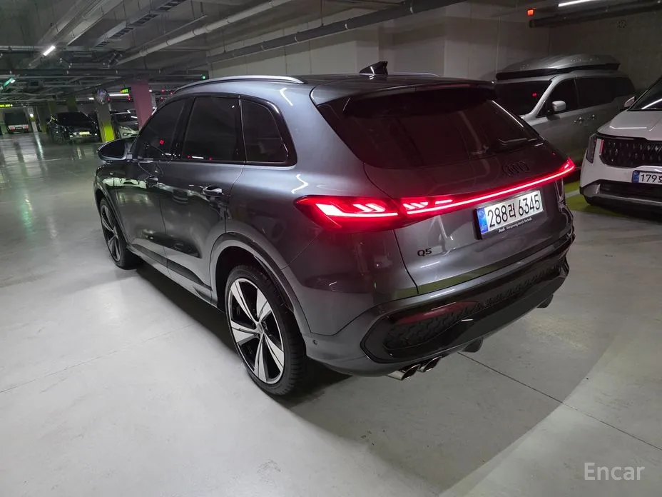 Фото 4 - Audi Q5