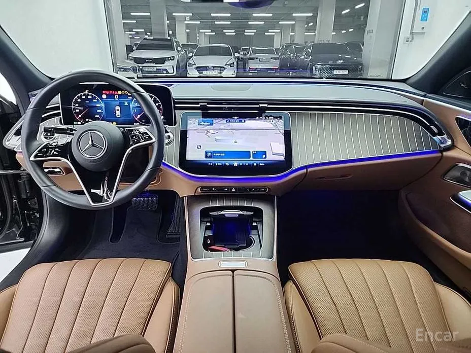 Фото 7 - Mercedes-Benz E-Class