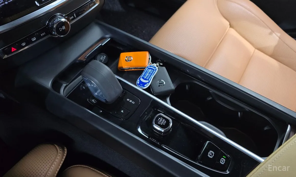 Фото 9 - Volvo V60