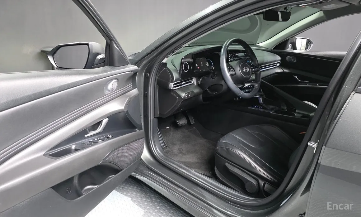 Фото 10 - Hyundai Avante