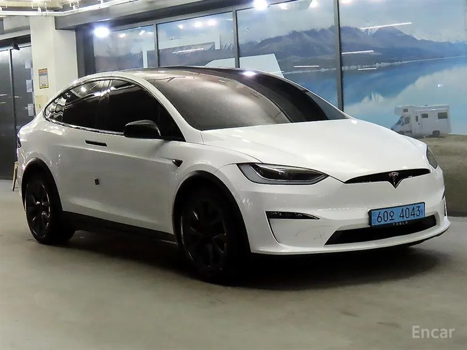 Фото 1 - Tesla Model X