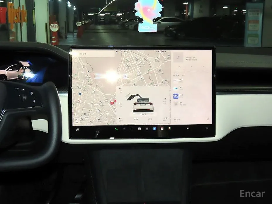 Фото 12 - Tesla Model X