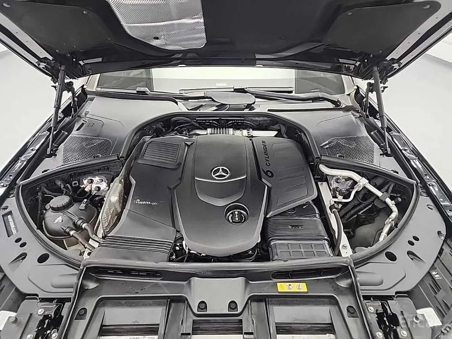 Фото 5 - Mercedes-Benz S-Class