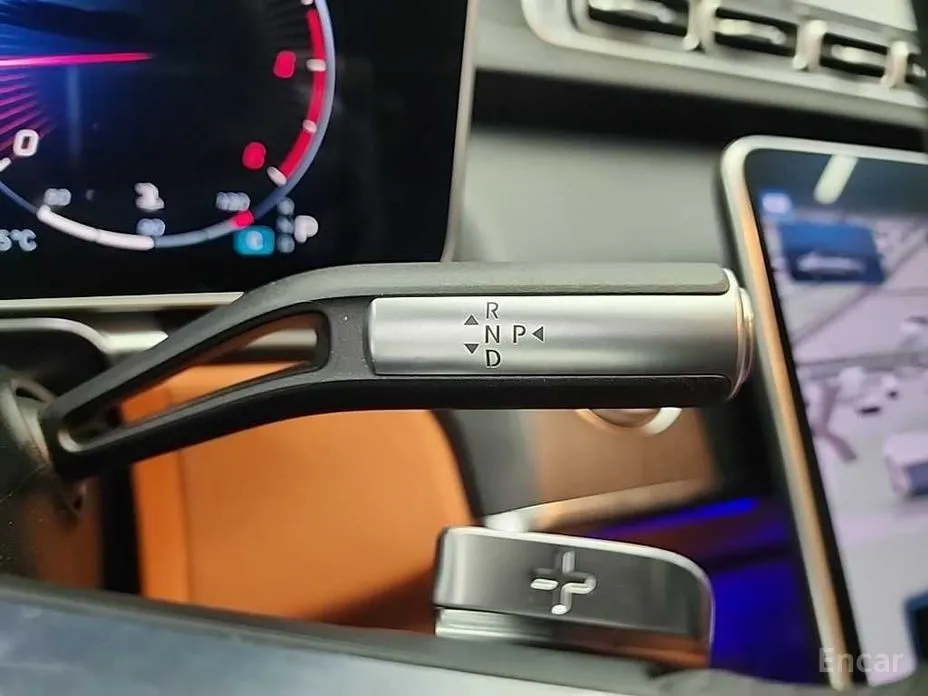 Фото 8 - Mercedes-Benz S-Class