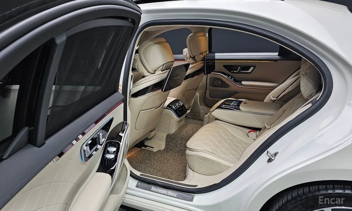 Фото 12 - Mercedes-Benz S-Class