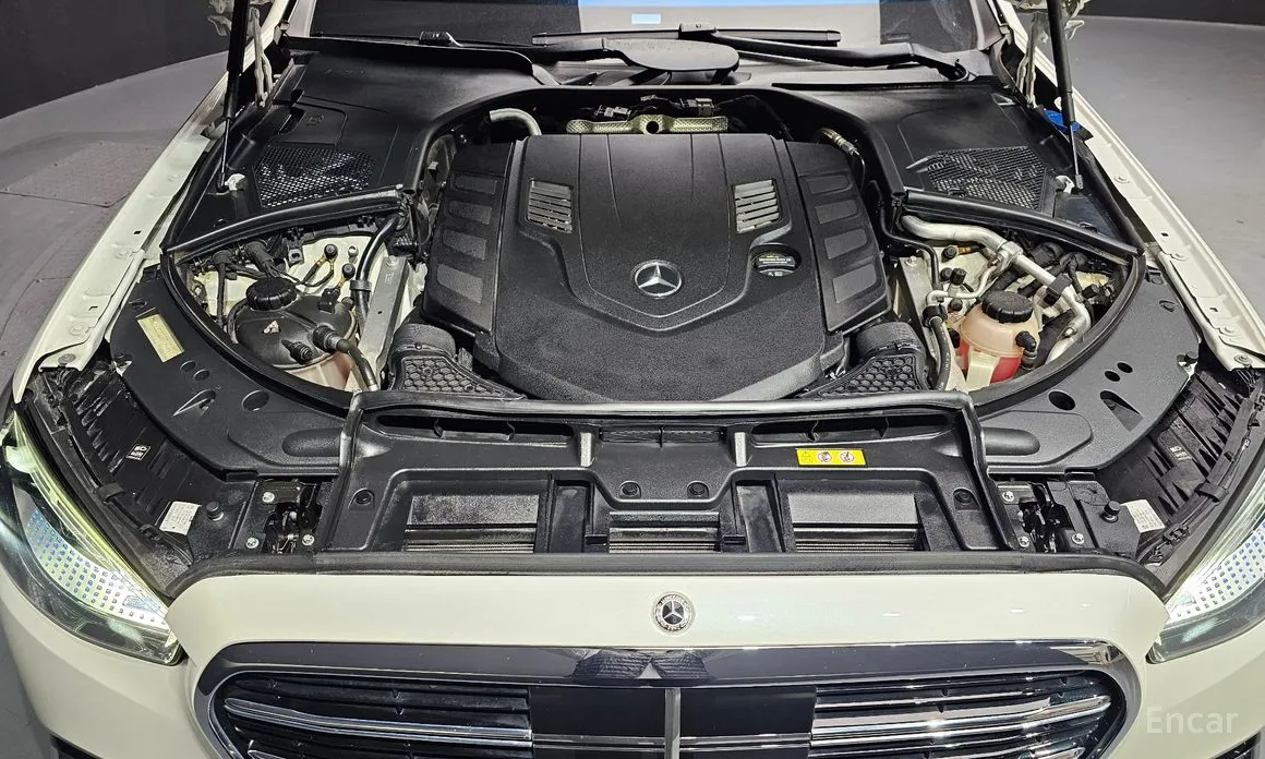 Фото 6 - Mercedes-Benz S-Class