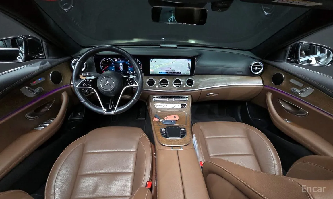 Фото 7 - Mercedes-Benz E-Class