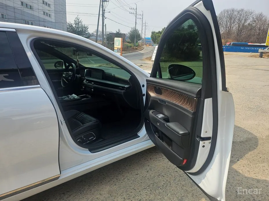 Фото 11 - Genesis G90