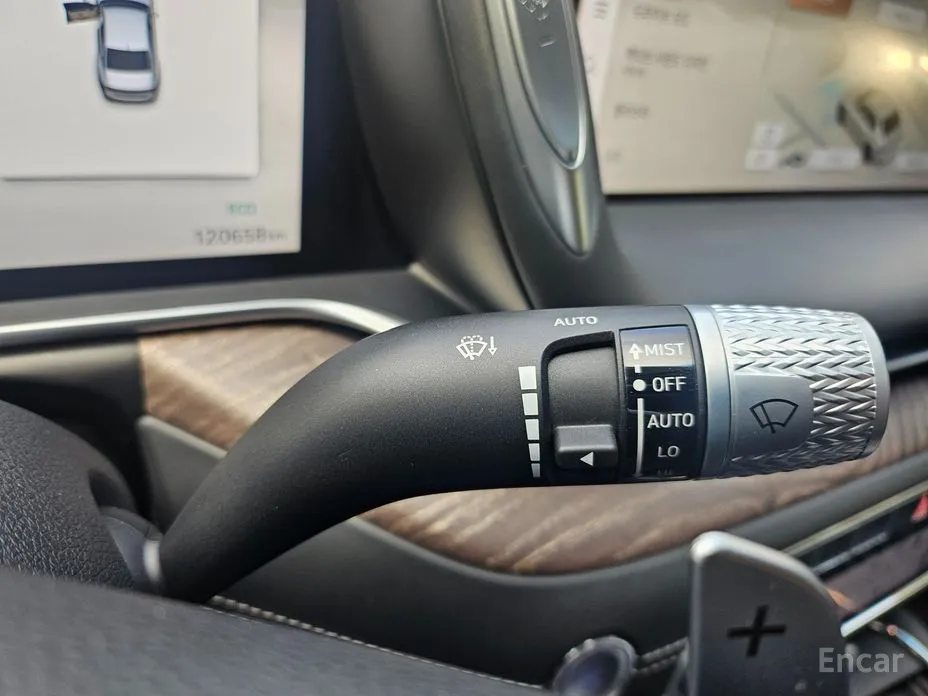 Фото 13 - Genesis G90