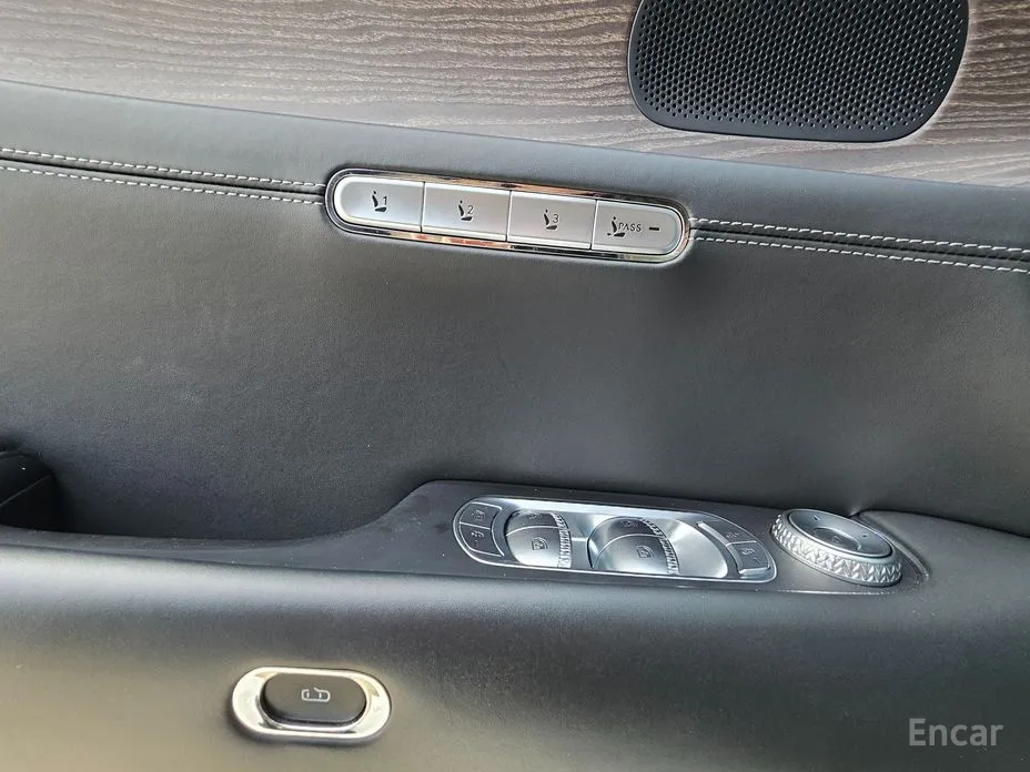 Фото 17 - Genesis G90