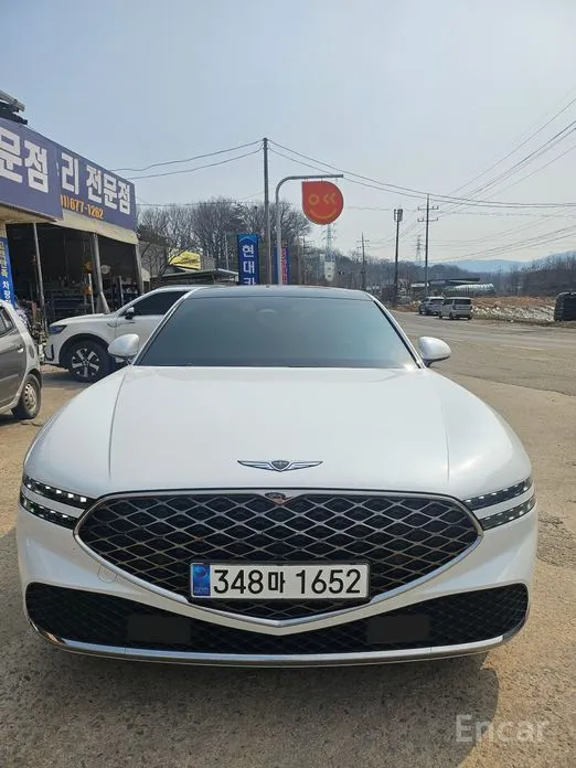 Фото 3 - Genesis G90