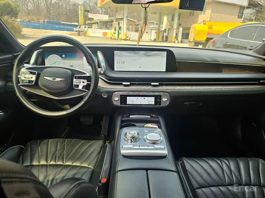 Фото 7 - Genesis G90