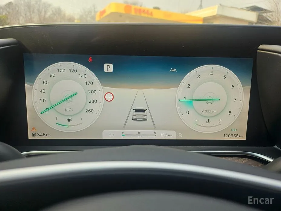 Фото 8 - Genesis G90