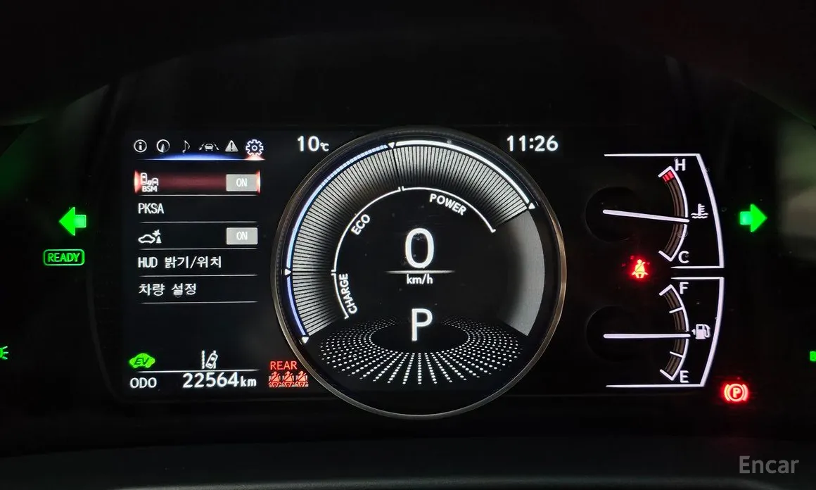 Фото 8 - Lexus ES