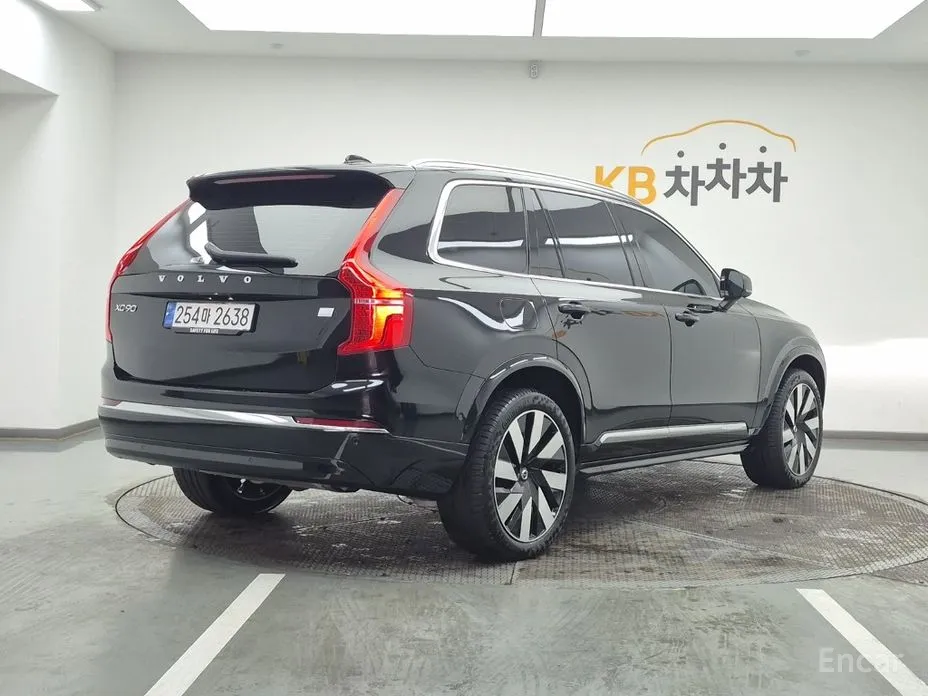 Photo 4 - Volvo XC90