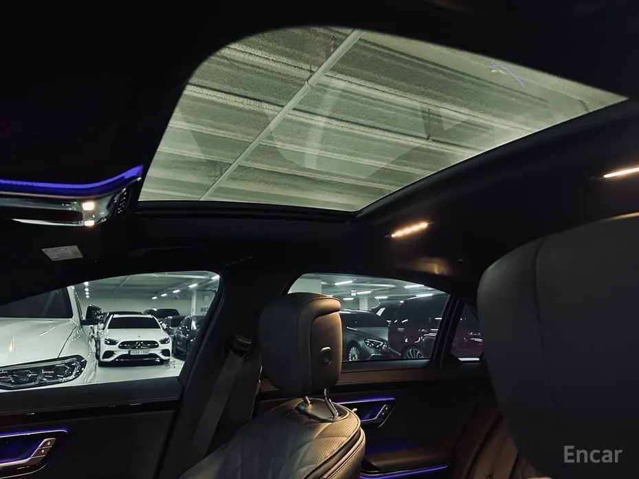 Фото 18 - Mercedes-Benz S-Class