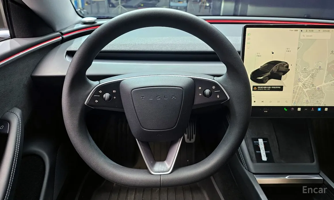 Фото 13 - Tesla Model 3