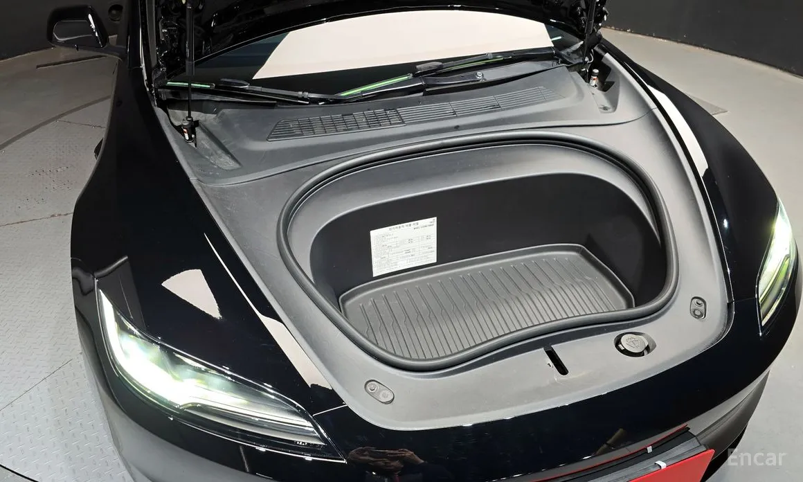 Фото 6 - Tesla Model 3