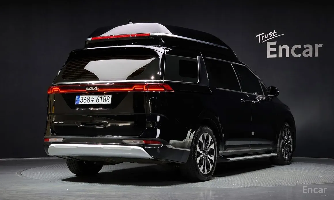 Фото 2 - Kia Carnival