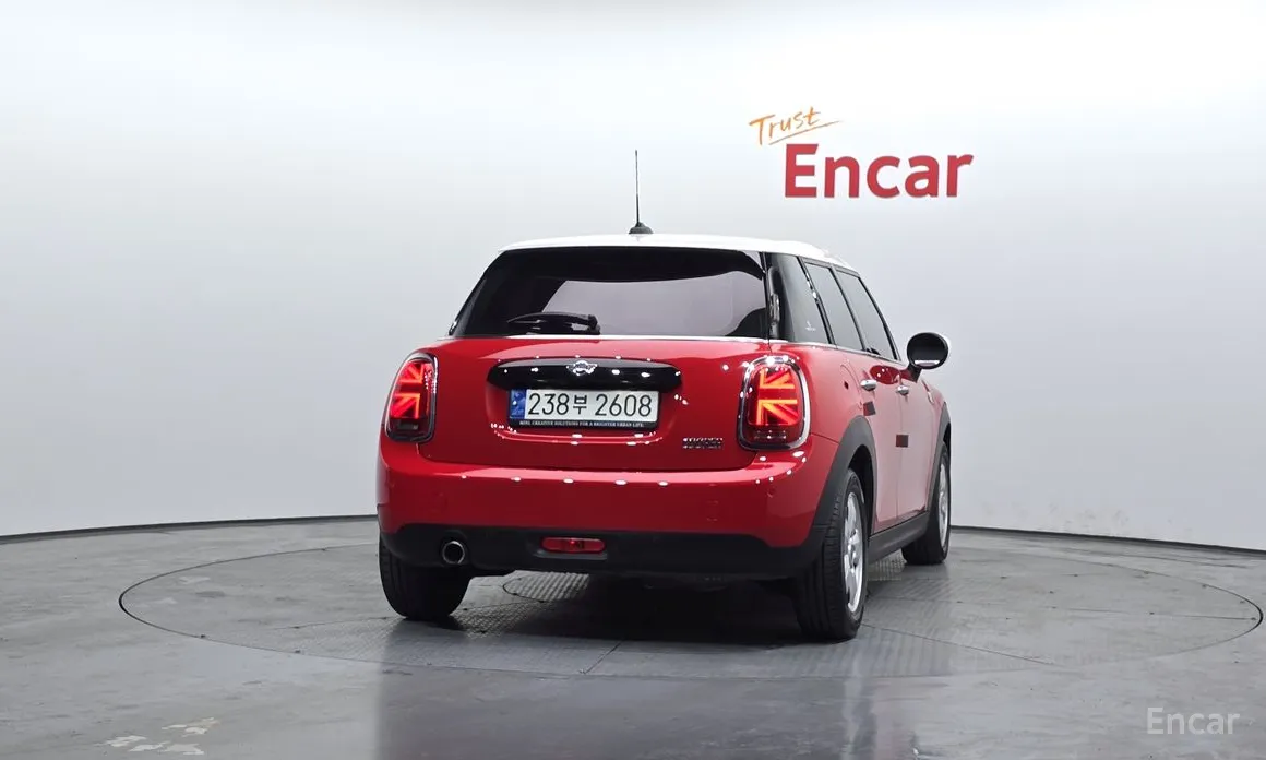 Фото 4 - Mini Cooper