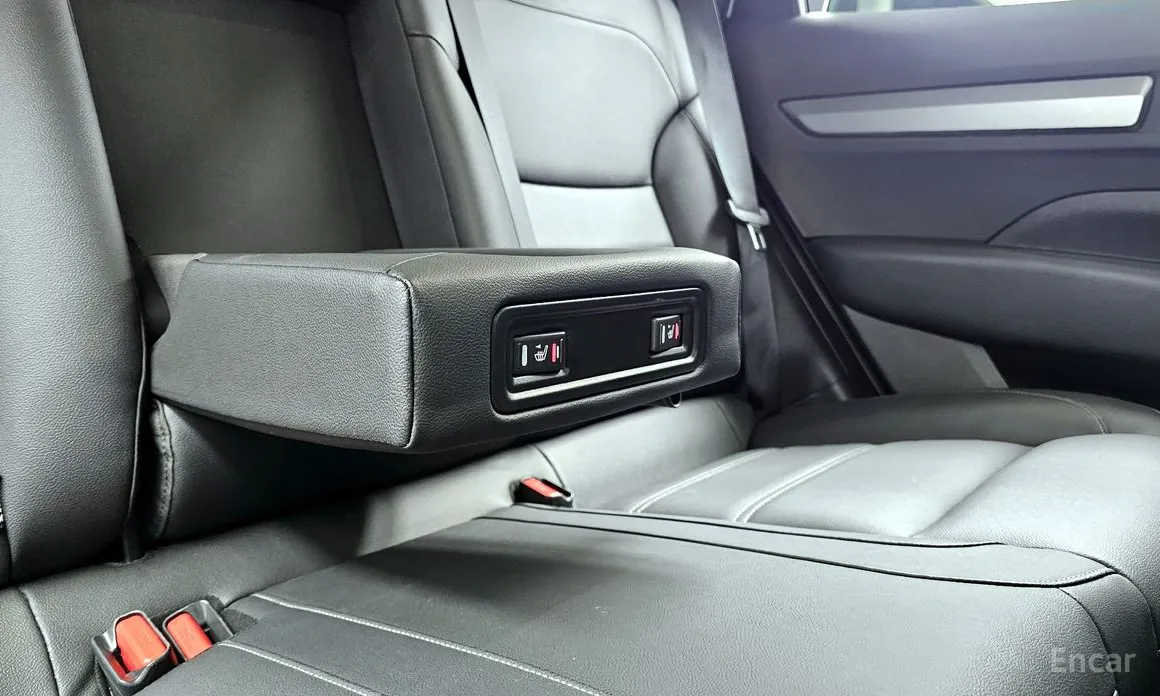 Photo 18 - Renault QM6