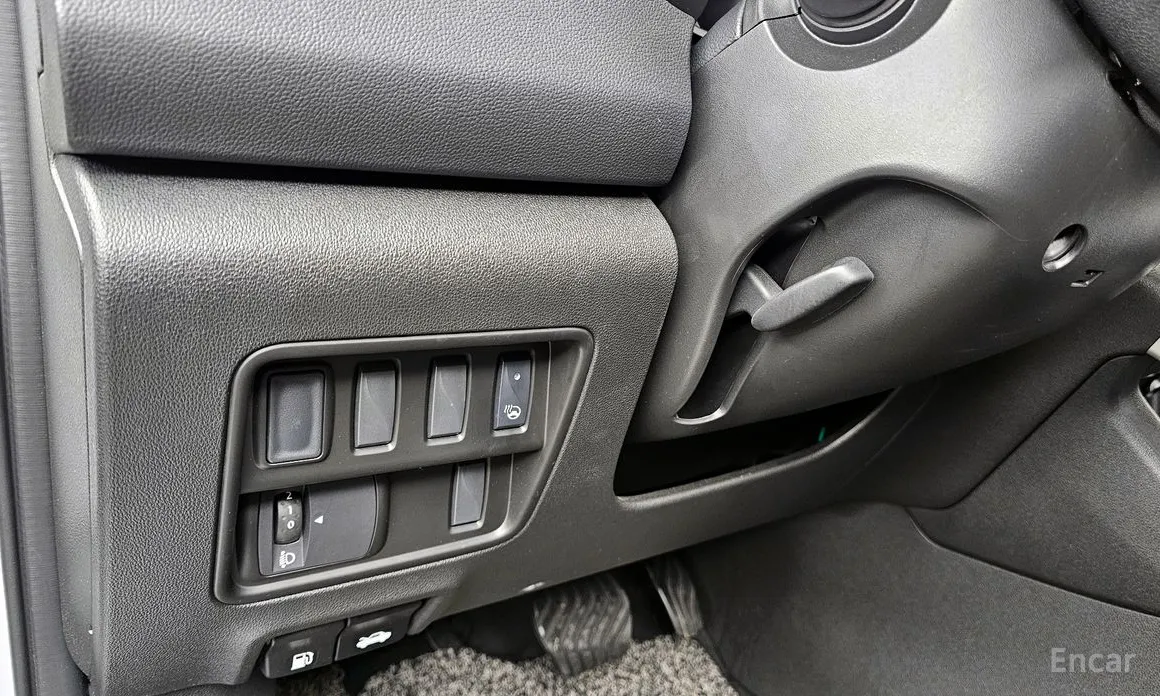 Photo 19 - Renault QM6